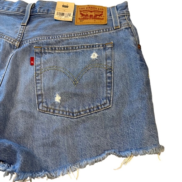 NEW Levi’s 501 High Rise Distressed Denim Shorts Sz 30 - Picture 10 of 16